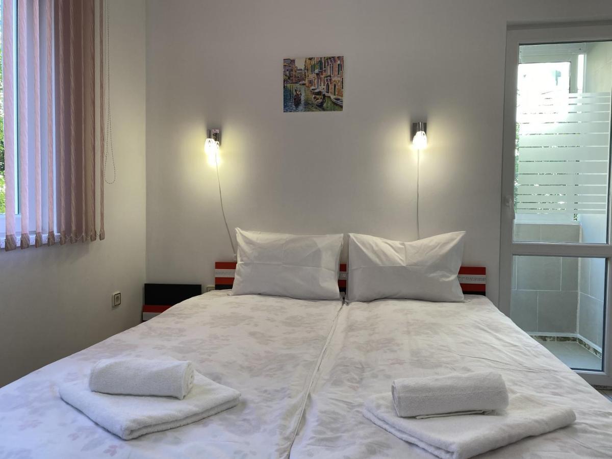Sea Garden One Bed Apartment Бургас Экстерьер фото