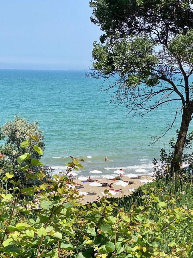 Sea Garden One Bed Apartment Бургас Экстерьер фото